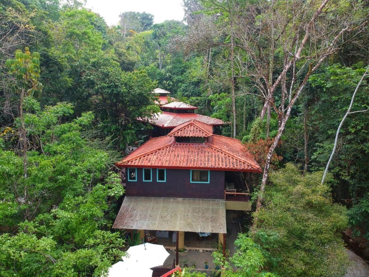 Waterfall Villas Baru Extérieur photo